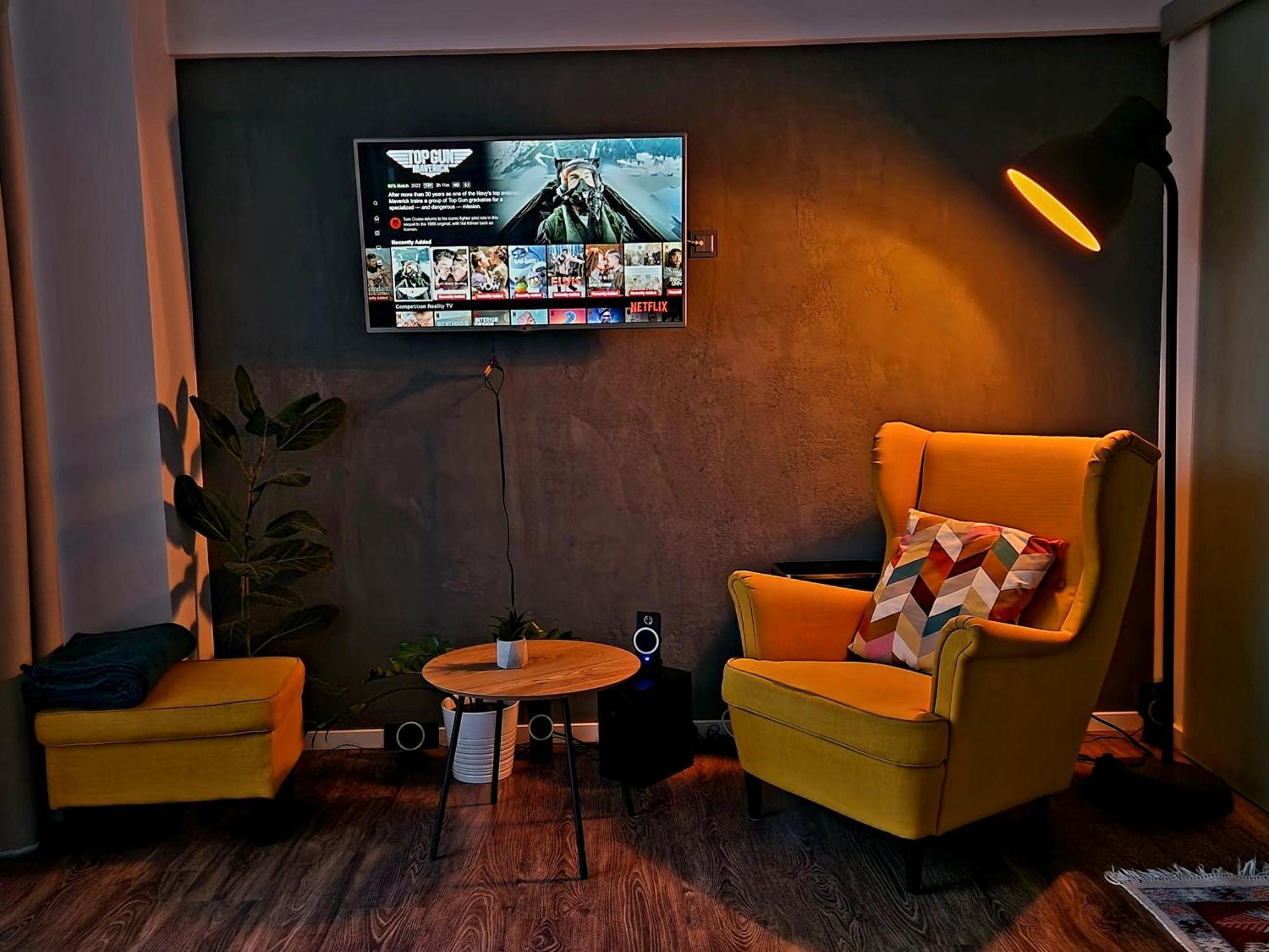Free Parking & Self Check-in Westside Near The Lake, Lacul Morii, Near Metro Stations Sector 6 Apartment Bucharest